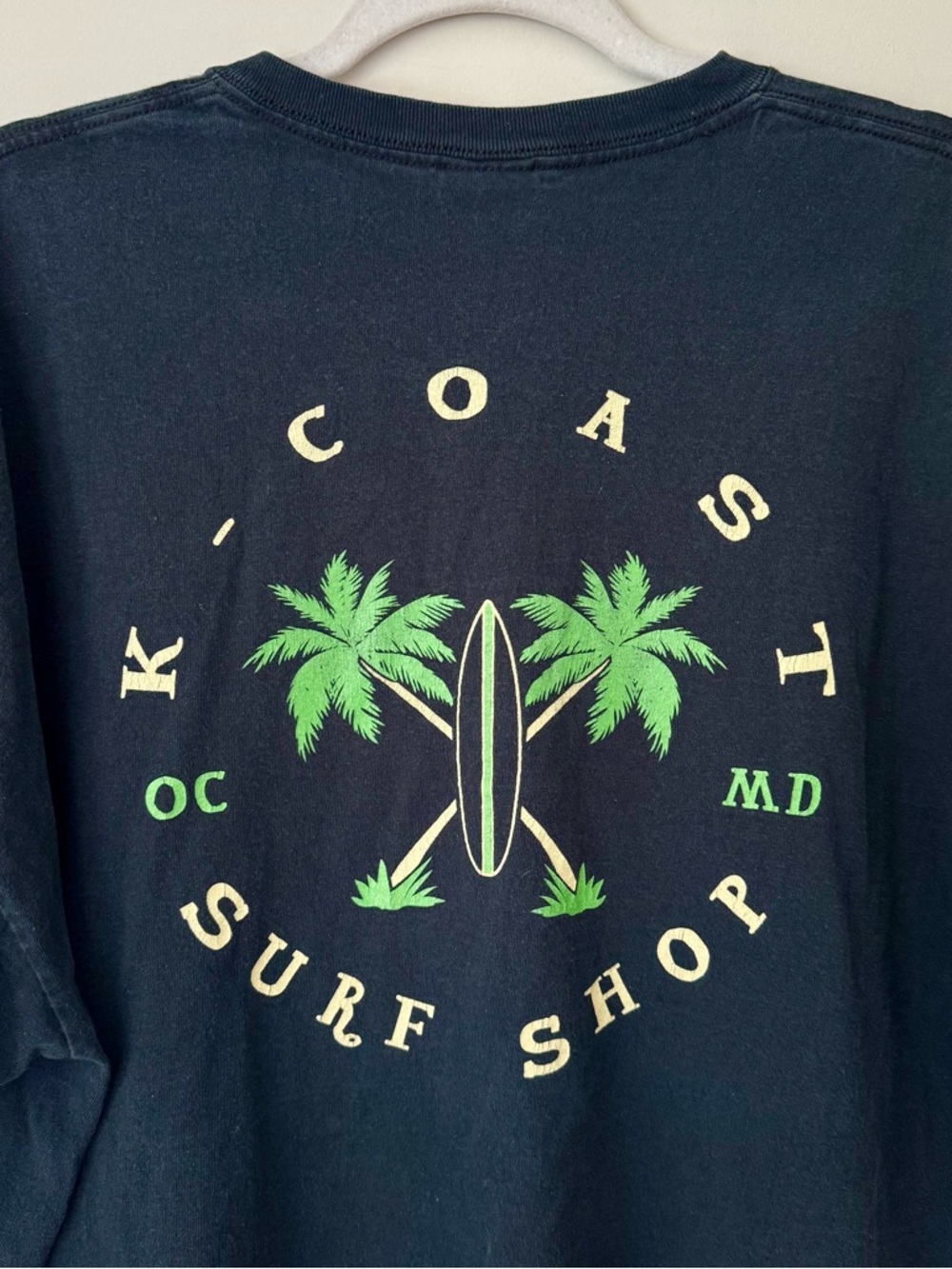 K-Coast Surf Shop OCMD Oversized Tropical Palm Tree Logo Tee, Black – Unisex XXL